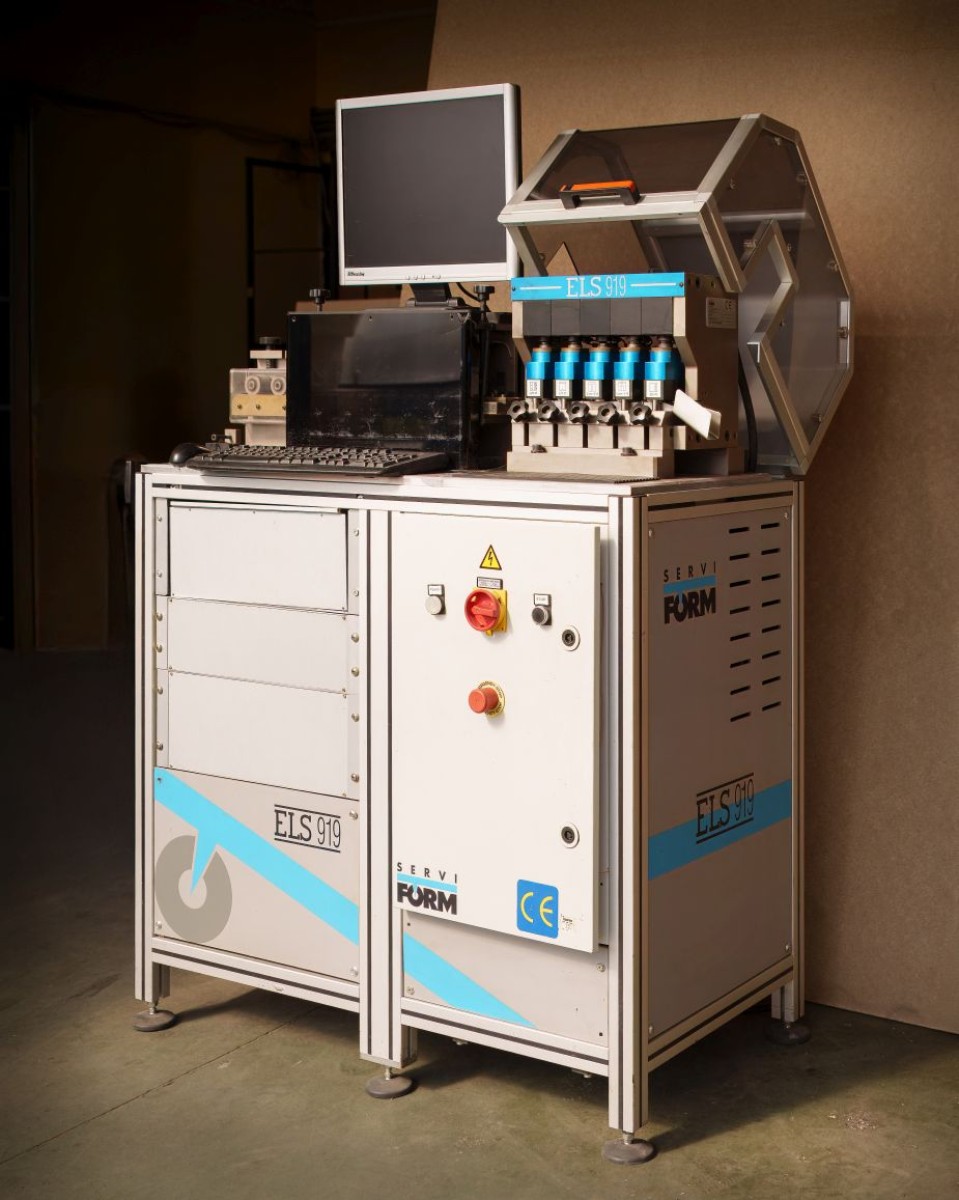 Automatic steel rule processor ELS 919 Automatic steel rule processor ELS 919