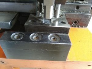 Cortado de doble inglete / nariz, electro-hidráulica Cortado de doble inglete / nariz, electro-hidráulica