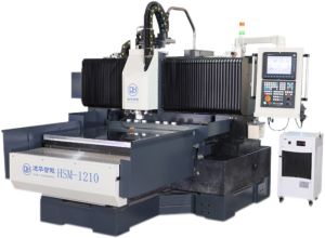 DYHUA Model HSM 1210, Fräsmaschine für Stanz-Rill-Platten